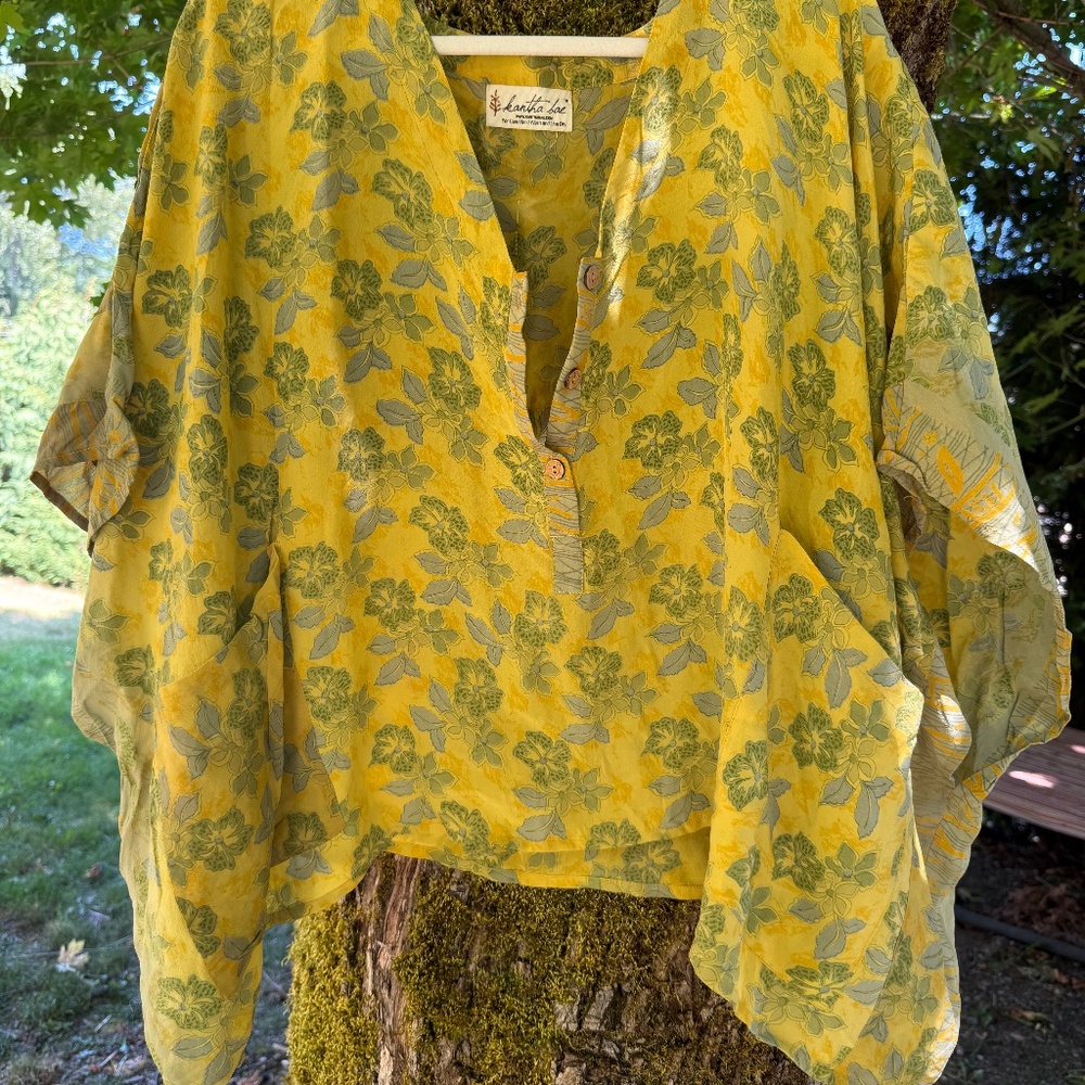 Kantha Bae Silk Shortie Muu